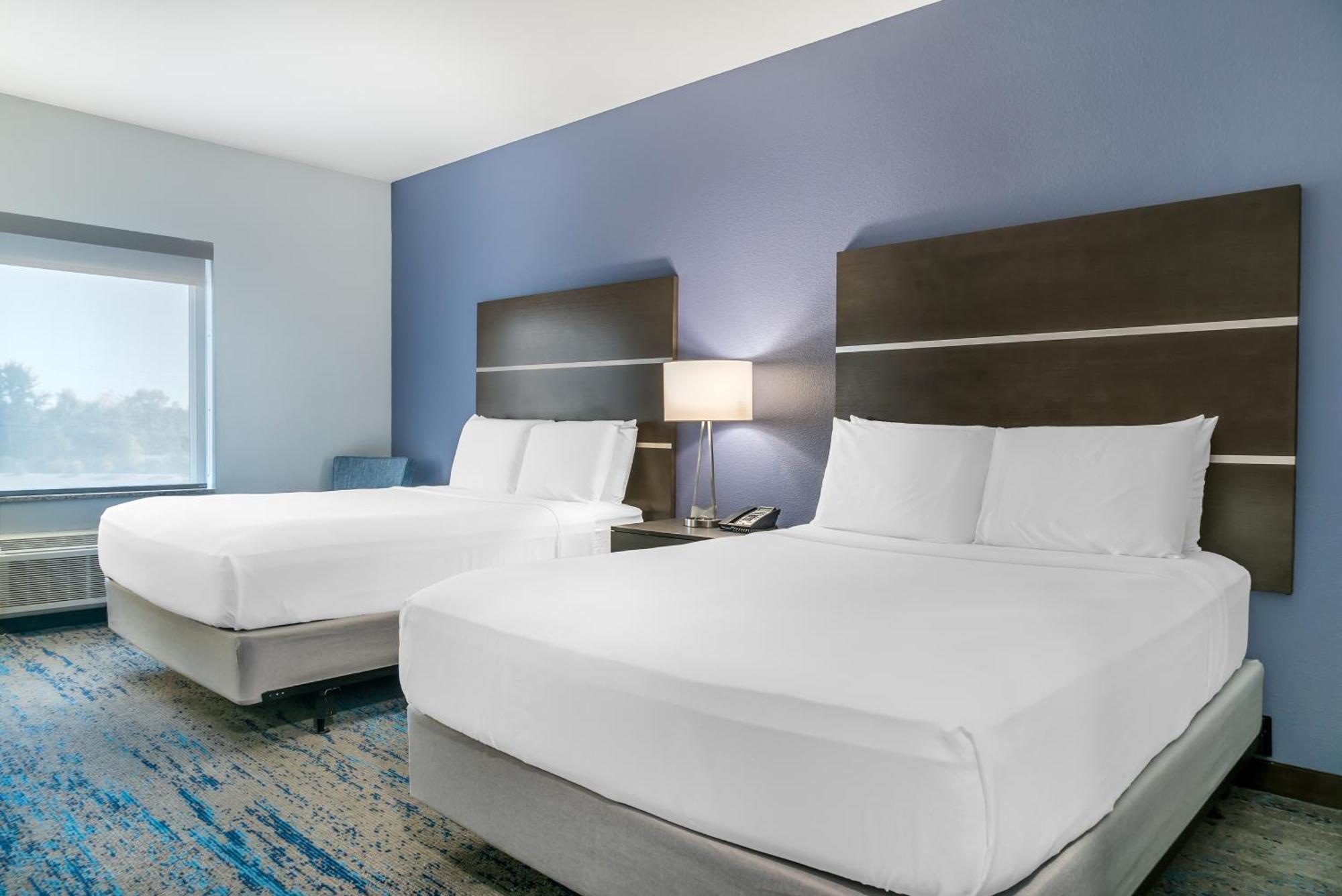 Hotel Comfort & Adrian